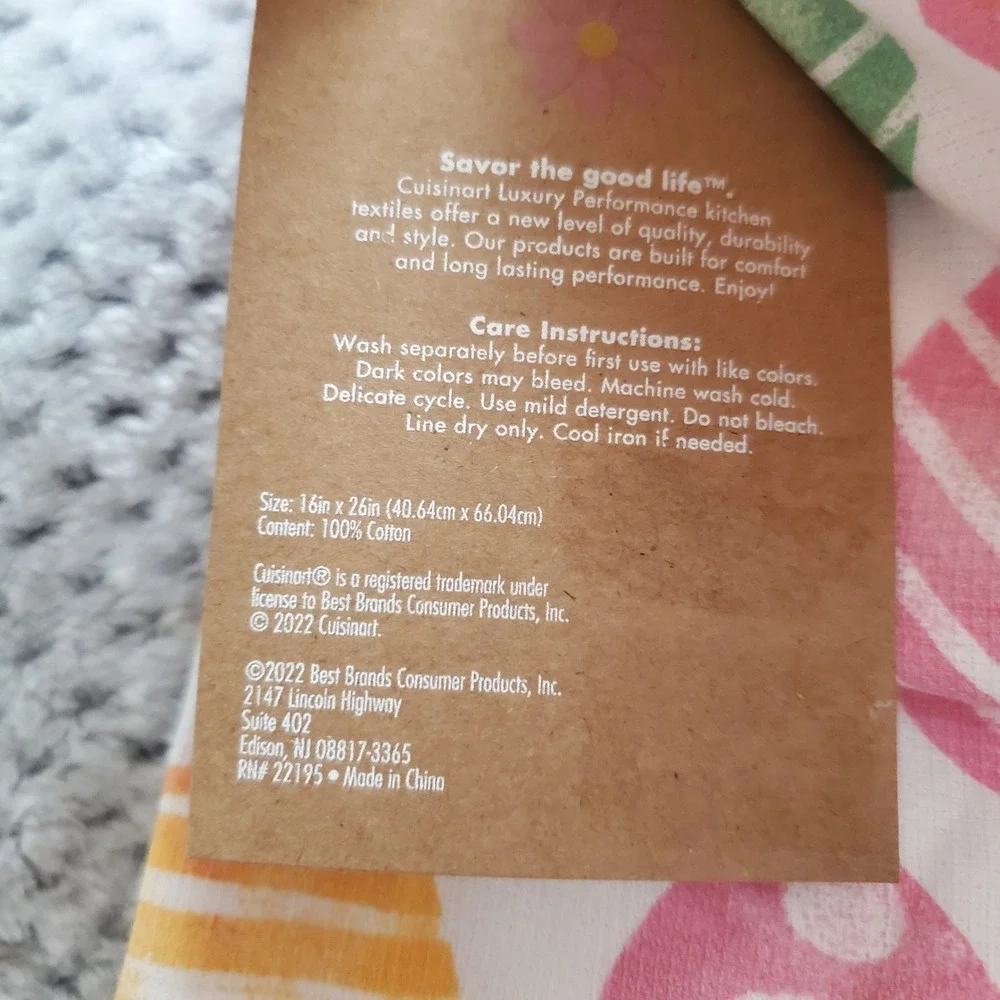 Cuisinart Easter Kitchen Towel and Mini Oven Mitt Set‎ 4pc Gnome Egg Pink Green